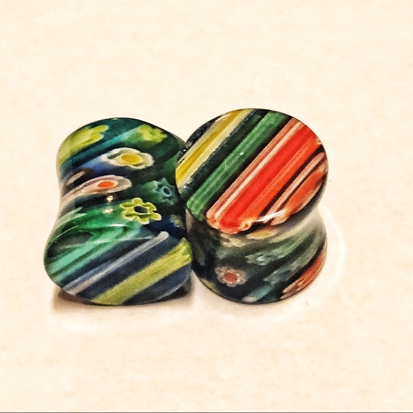 Double Flare Acrylic Multicolor Ear Gauges/Plugs - Picture 4 of 6